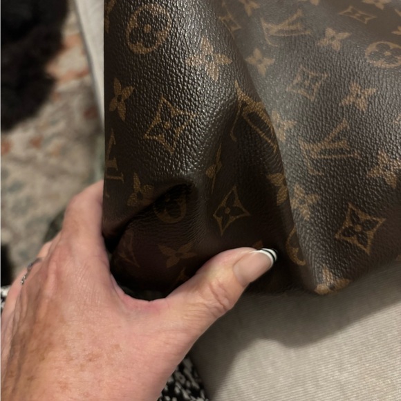 Louis Vuitton Delightful MM Brown Monogram Shoulder Bag - Picture 4 of 16